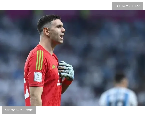 马丁内斯在英超的表现持续提升，适应新环境走向成功之路