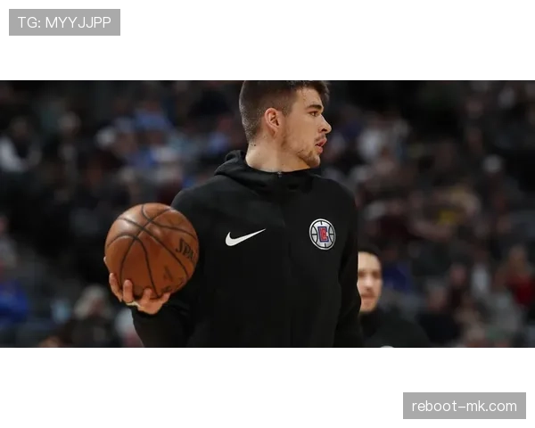 伊萨克 vs 哈兰德:终结效率与战术角色差距在哪 伊萨克 vs 哈兰德:终结效率与战术角色差距在哪