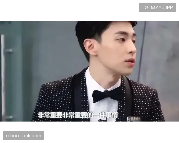 周冠宇家居照太反差：地味睡衣对面是整排名表，我笑趴了